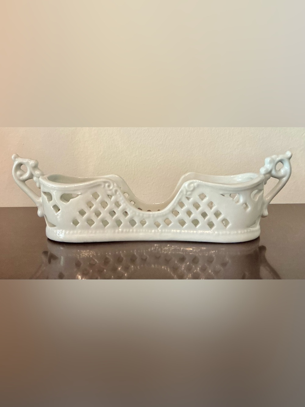 Porcelain Treasures Buffet Silverware Caddy